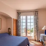 וילה La Malpagne, 400m2 Les Pieds Dans L'eau