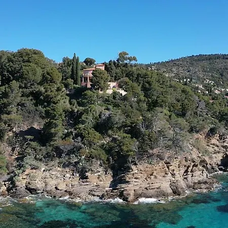 וילה La Malpagne, 400m2 Les Pieds Dans L'eau